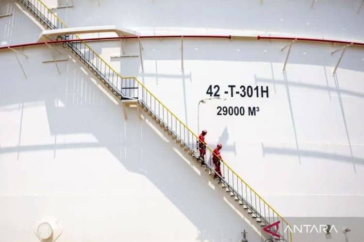 Perkuat Ketahanan Energi, Pertamina Selesaikan Empat Tangki Baru di Kilang Balongan